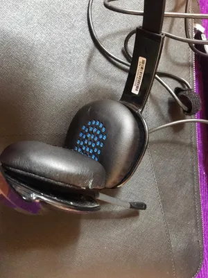 Audio & Headsets . Used2