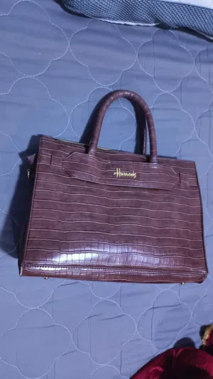 شناتي ستاتي شبة جداد نضاف اغلبهم ماركات