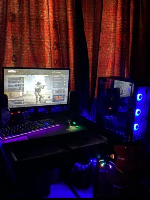 كمبيوتر العاب شغال ويشغل كل اللعاب