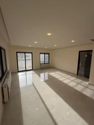 شقه جديده للايجار