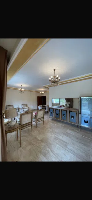 222 m2 4 Bedrooms Apartments for Sale in Amman Deir Ghbar