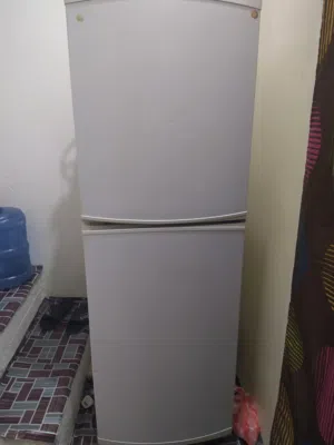 ثلاجه سامبو بخار بابين كبير 246 لتر عرطه