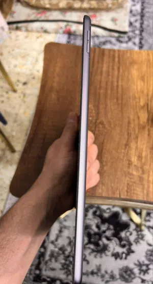 Apple iPad 8 128 GB in Baghdad