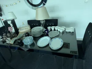 بعض اغراض المطبخ
