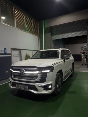 Used Toyota Land Cruiser in Basra