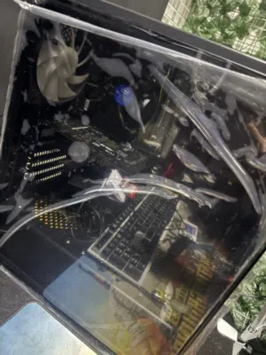 المواصفات  Core i5 جيل تاسع  12 GB RAM  256SSD+ 320HDD في كرت شاشة 1050ti Hhd500