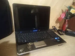 لابتوب CORE i7 الف جيجا نوع HP شغال على المحول بحاحة لصيانة للبيع او البدل على هارديسك