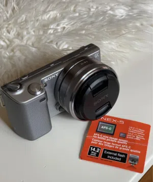 SONY ALPHA NEX-5 Camera