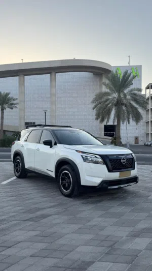 Used Nissan Pathfinder in Muscat