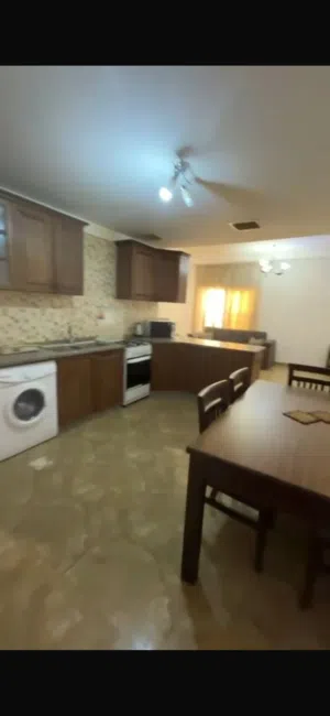 شقة غرفتين نوم فاخرة قرب كوزمو قرب السابع -luxury two-bedroom apartment near Cozmo Seventh Circl