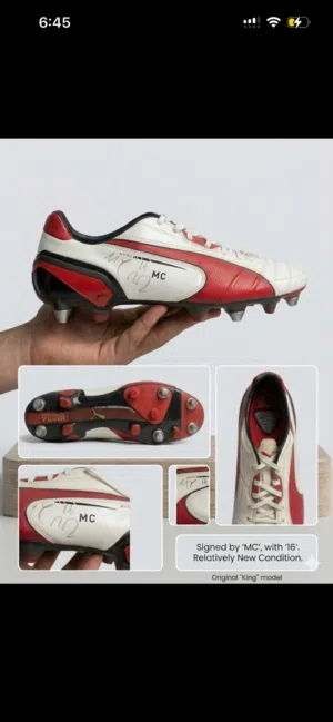 Michael Carrick signed Puma Kings 2014/2015