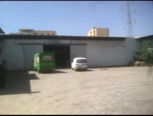 هنجر عرطه للايجار في حده المدينه 20 لبنه