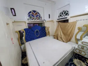 غرفة نوم ماليزي عرررررطه نظيفه أخت الجديد