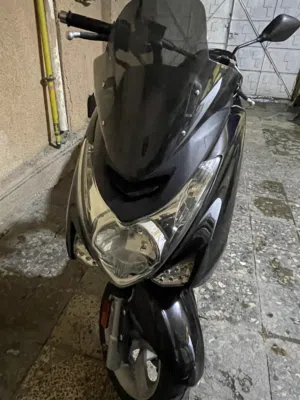 دراجة ياماها Smax