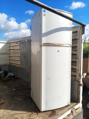 ثلاجة شارب 16قدم شغال 100/100 تبريد هواء صلاة النبي