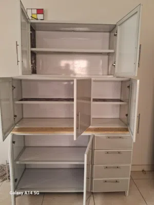 Kitchen cupboard