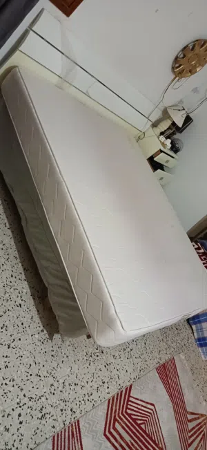 فرش سرير 200×180 شبه جديد