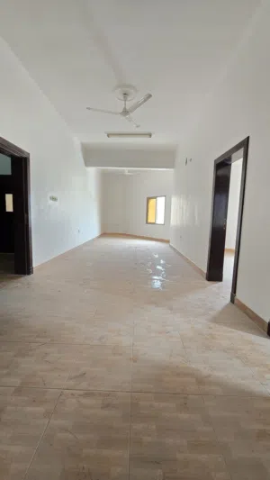 للايجار شقه في عراد