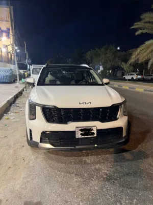 Used Kia Sorento in Basra