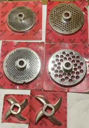 وجة مفرمة لحم إيطالية سالفادور  ... لقطع غيار