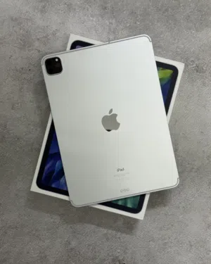 Apple iPad Pro 11 128 GB in Muscat