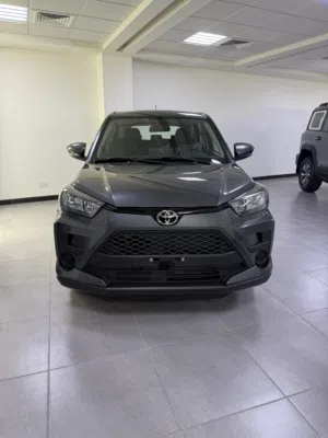 Toyota Raize سيارة شبابية، اقتصادية، ومثالية للاستخدام اليومي
