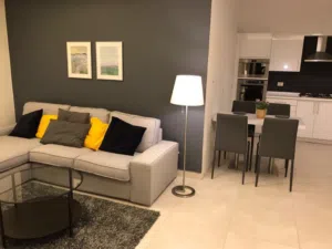 120 m2 2 Bedrooms Apartments for Rent in Amman Abdoun