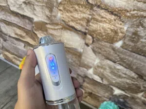 جهاز التنظيف العميق للاسنان بالماء جهاز التنظيف العميق للأسنان – ابتسامة صحية ونظافة مثالية