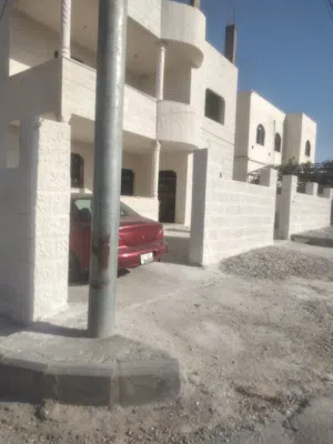 كحيل حجر وقذف رملي