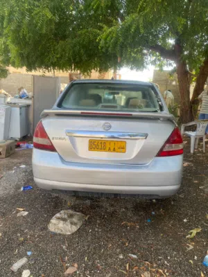 Nissan tiida