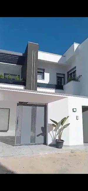 فيلا من دورين بنا حديث للبيع . طريق البينيا .