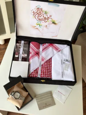 اطقم هدايا رجالية ماركة جفنشي