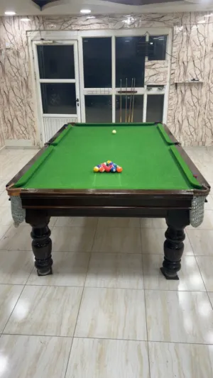 طاولة بلياردو خشب 9 قدم