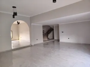 4 Bedrooms . Unfurnished . Yearly0