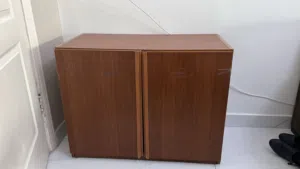 طاولة تخزين بنية