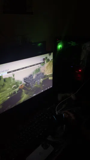 بيسي للبيع او البدل شوف الوصف ضروري