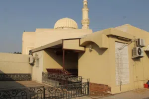 للبيع بيت شعبي في الجزات