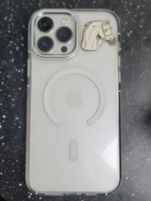 ايفون 13 pro max  مساحته 512 الجهاز وكااله