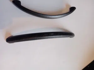 ايدي مطبخ اسود ايطالي