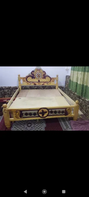 غرفه نوم سويدي كرسي وتسريحه