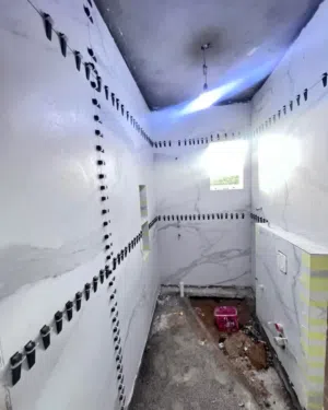 بليط معلم مصري تركيب جميع انواع السيراميك والبورسلان والرخام ووجهات الألواح والسيلابات والمزايكو