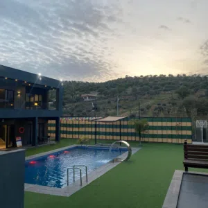 3 Bedrooms . 4 Bathrooms . 300 m24