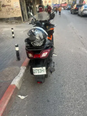 فزيا-داون-تاون-رخصه-كوساكي-300-مكسور-عليها-موجوده-برام-الله