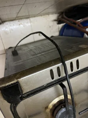 فرن غاز بحاله جيده