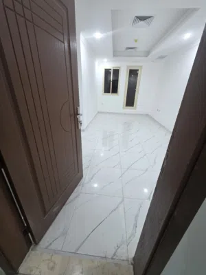 عبدالله مبارك شقة للايجار قطعه 6