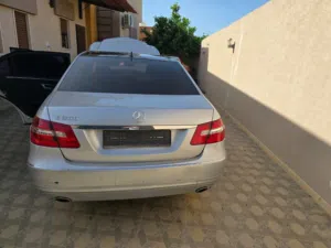 مرسيدس E300