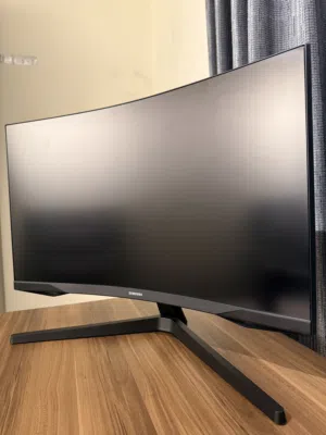 Samsung Odyssey G5 27” Curved 144Hz Monitor  شاشة Odyssey G5 27” 144Hz منحنية
