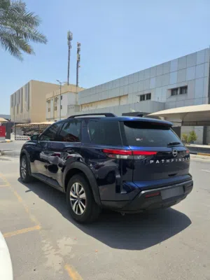 2023 Pathfinder SUV  Single Owner  Full Service History