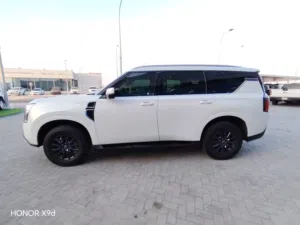 Nissans Patrol se V-6 Type2 Km-22000 Price-240000