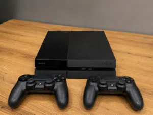 مطلوب جهاز PS4 للبيع